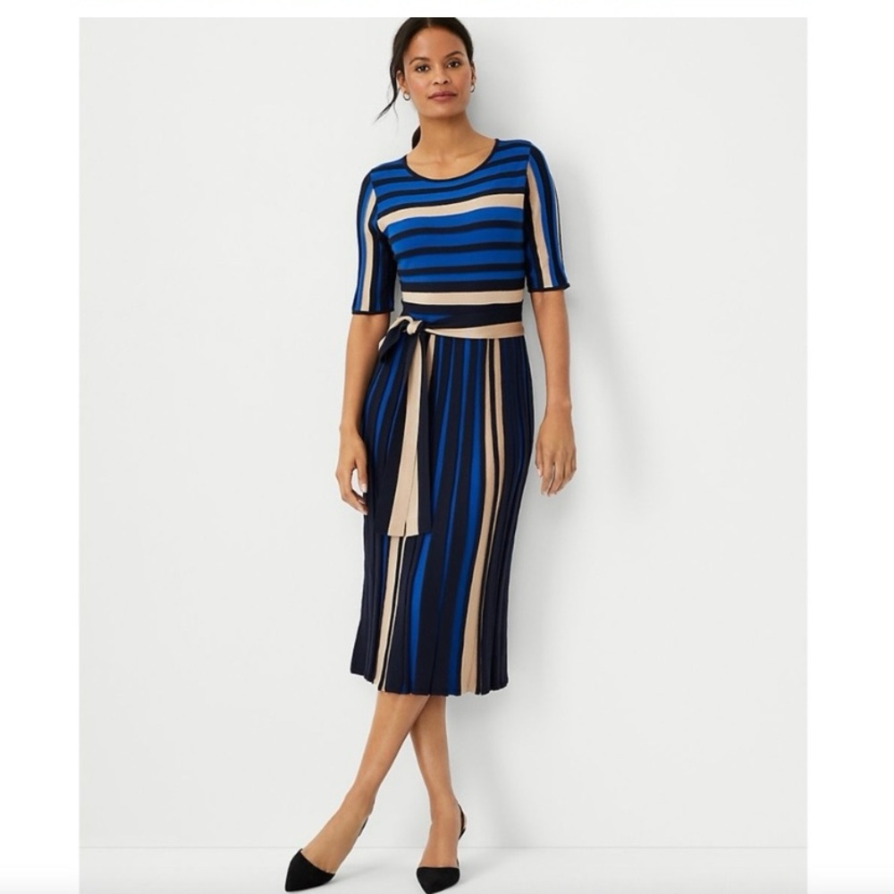Ann Taylor Stripe Belted Flare Sweater Dress Blue Navy Tan Size Medium